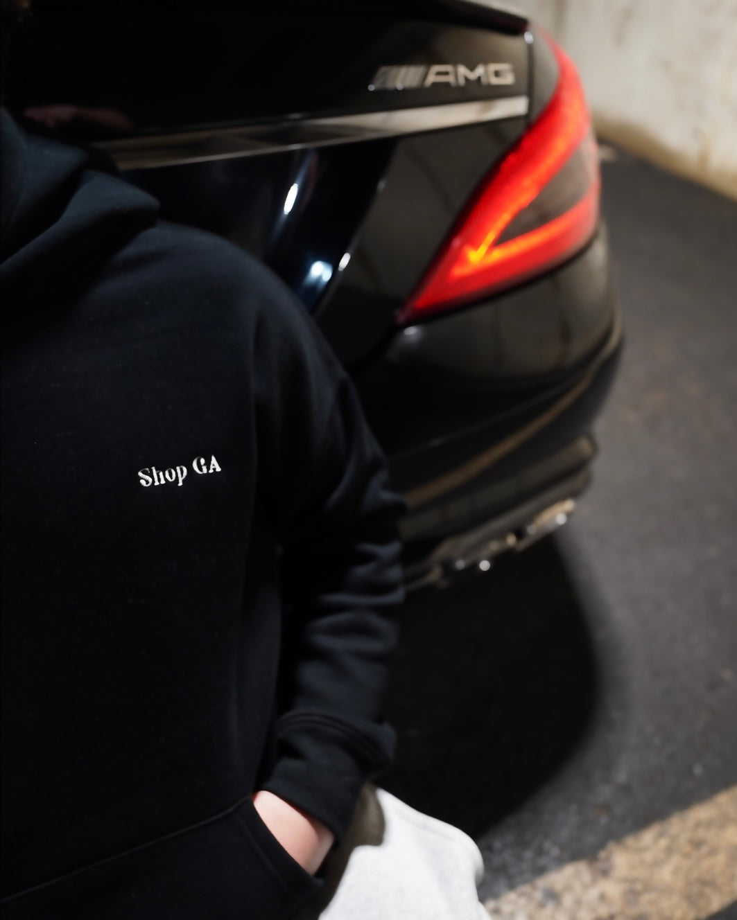 Classic ShopGA Hoodie : Black